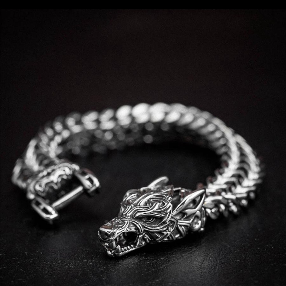 STAINLESS STEEL WOLF HEAD WHEAT BRACELET WITH VIKINGS WOODBOX AND BAG